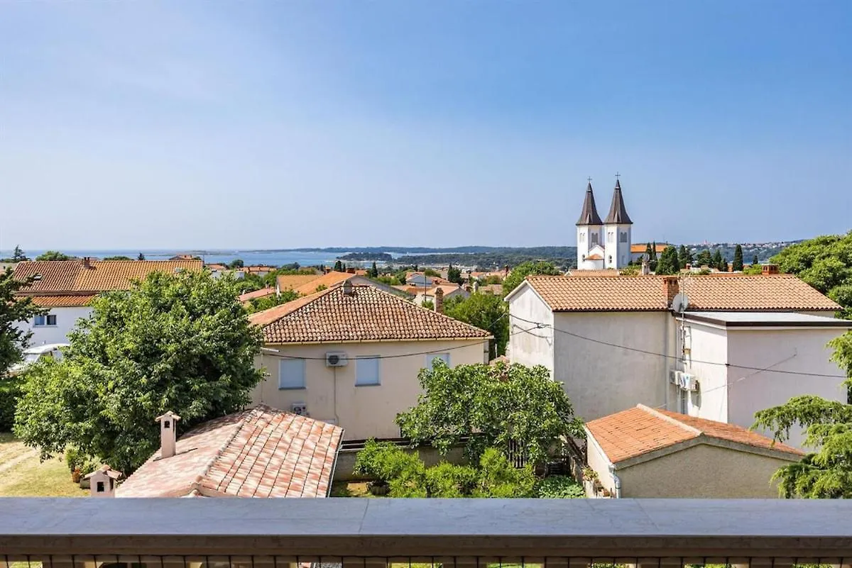 Stylish Sea View 2 Bedroom Apartment With Terrace Μεντουλίν