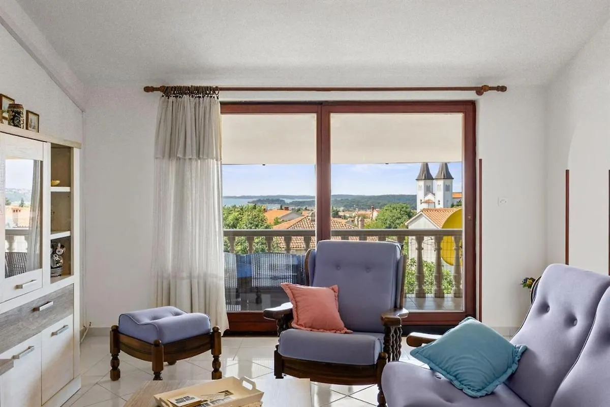 Stylish Sea View 2 Bedroom Apartment With Terrace Μεντουλίν